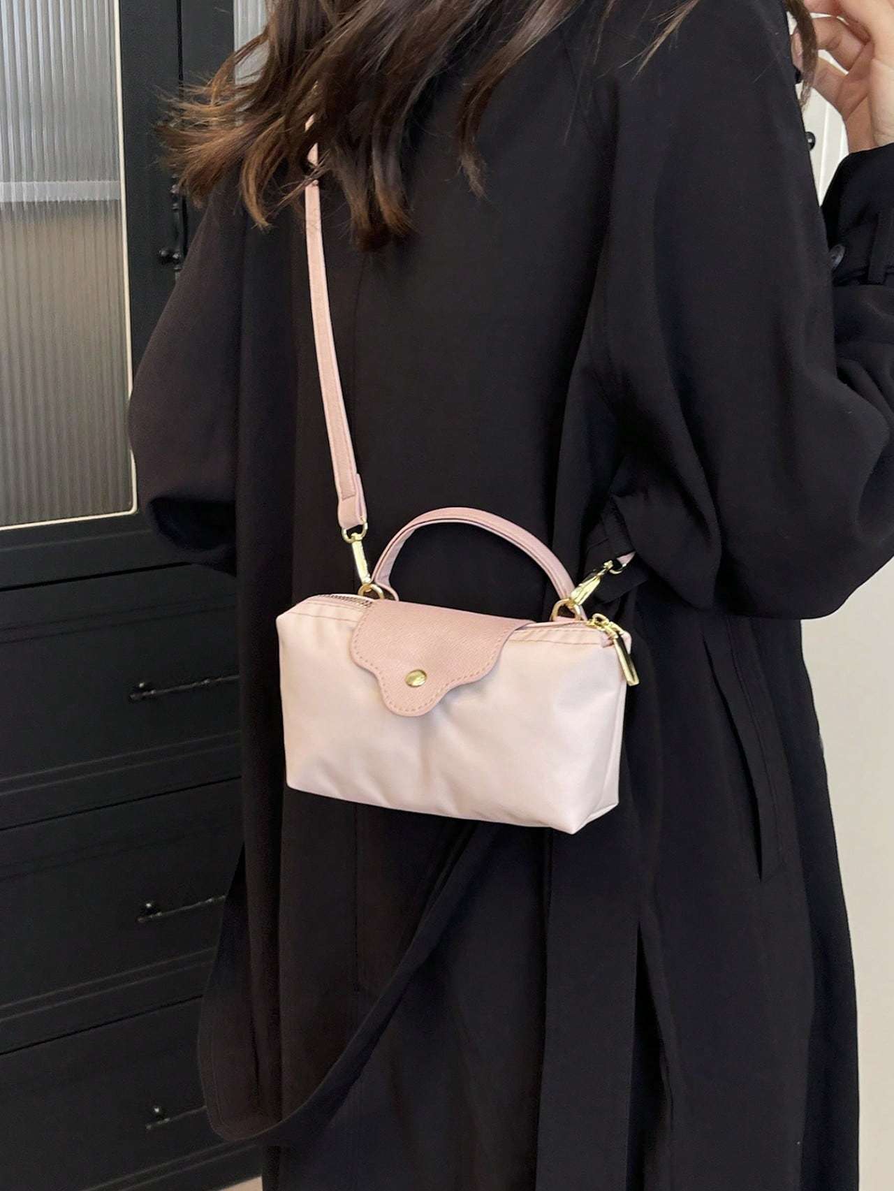 Women’s Solid Color Crossbody Handbag – Fashionable Dumpling Bag