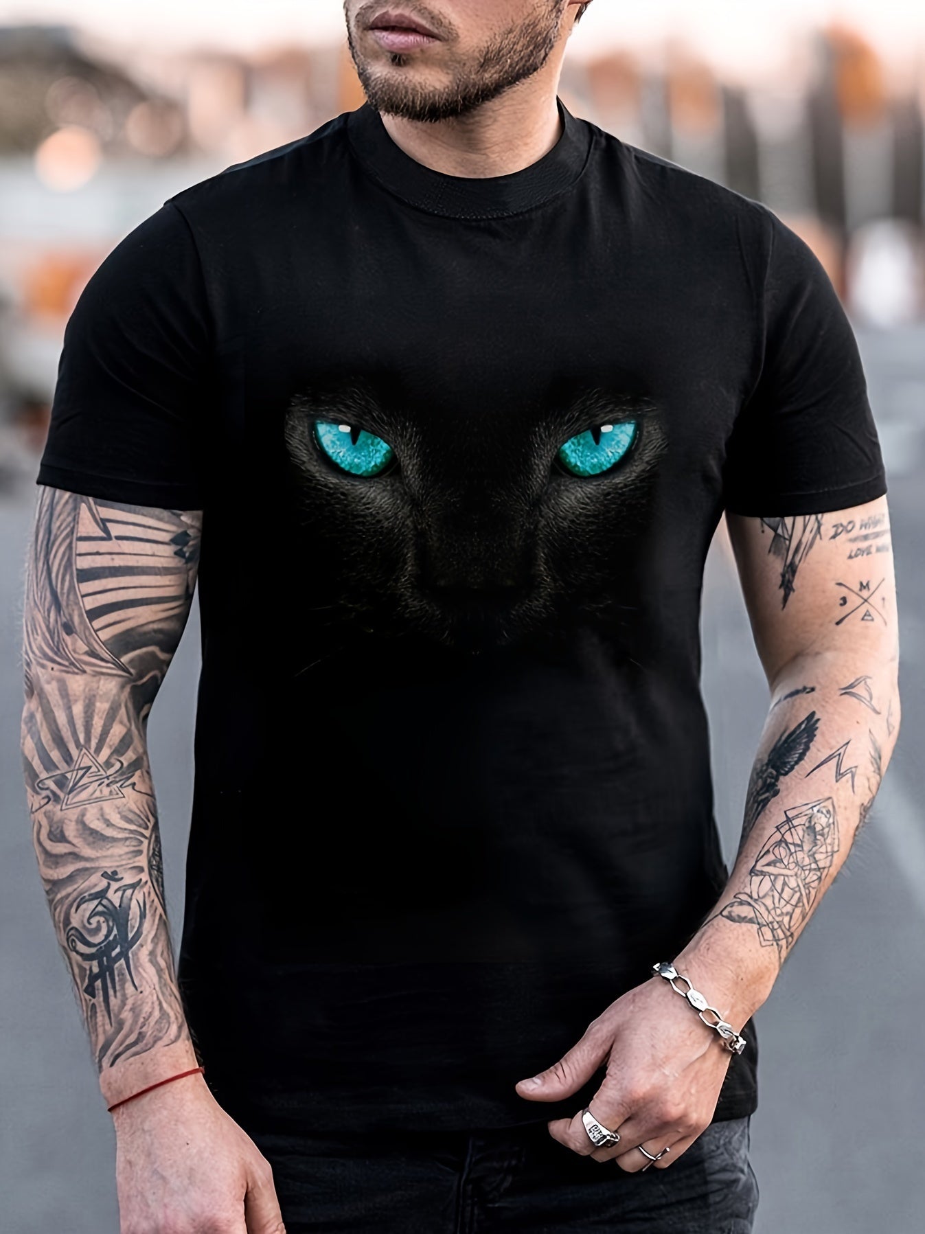 Men's Fashionable Color Blocked Short Sleeved Round Neck T-shirt