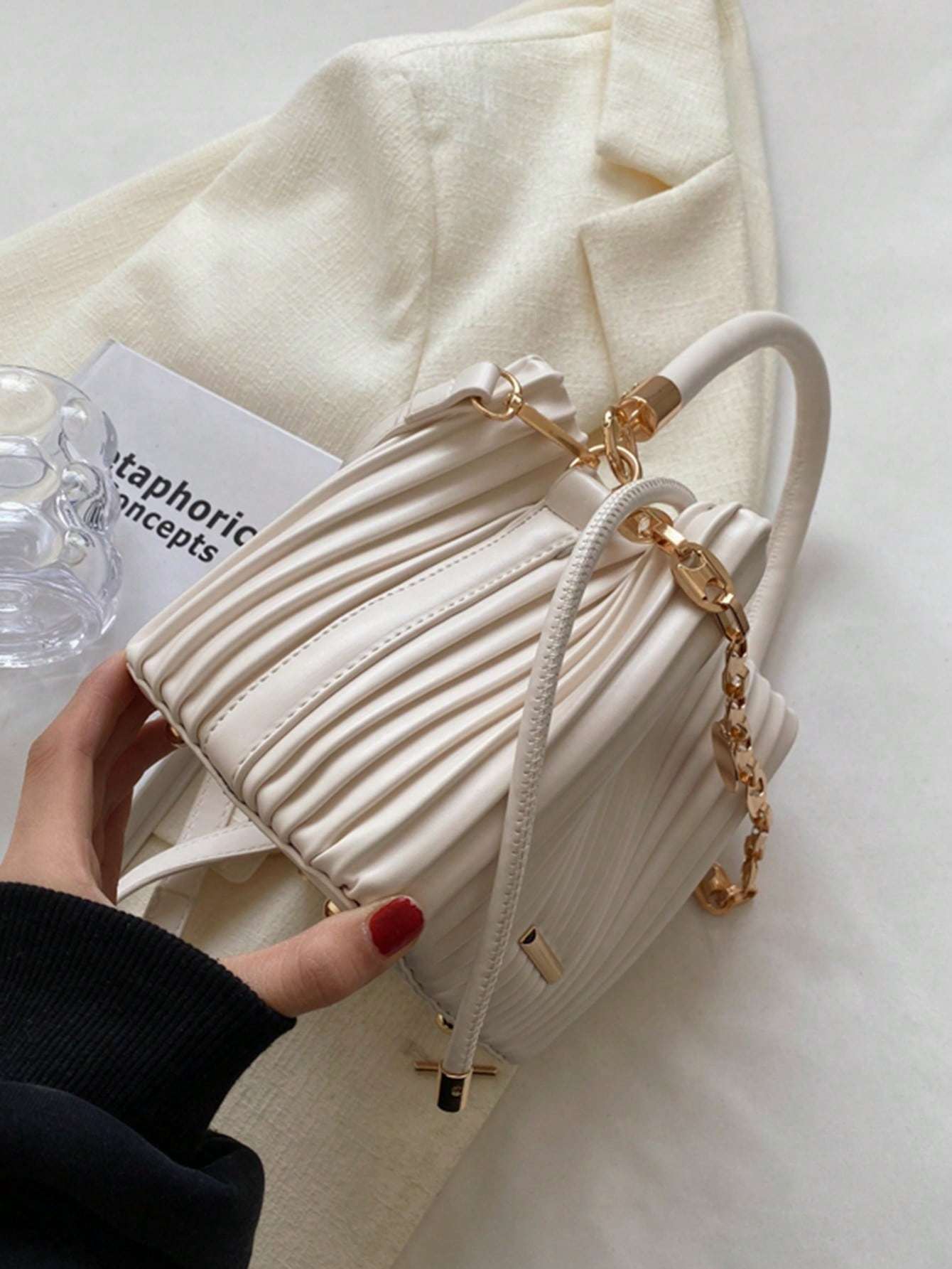 Trendy Pleated Handbag – Women’s Fashion Chain Bucket Shoulder Bag