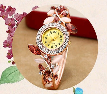 Women’s Fashion Quartz Bracelet Watch with Diamond Design