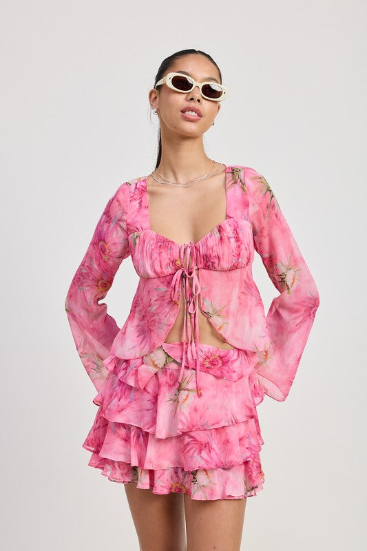 LONG SLEEVE FLARED TOP