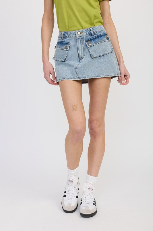 LOW WAIST DENIM MINI SKIRT WITH POCKETS