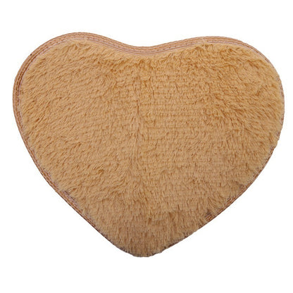 Heart-Shaped Plush Floor Mat – Soft Silk Wool Love Rug for Bedroom or Bathroom