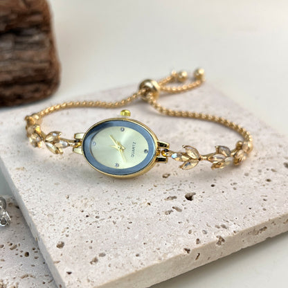 Women’s Retro Oval Bracelet Quartz Watch
