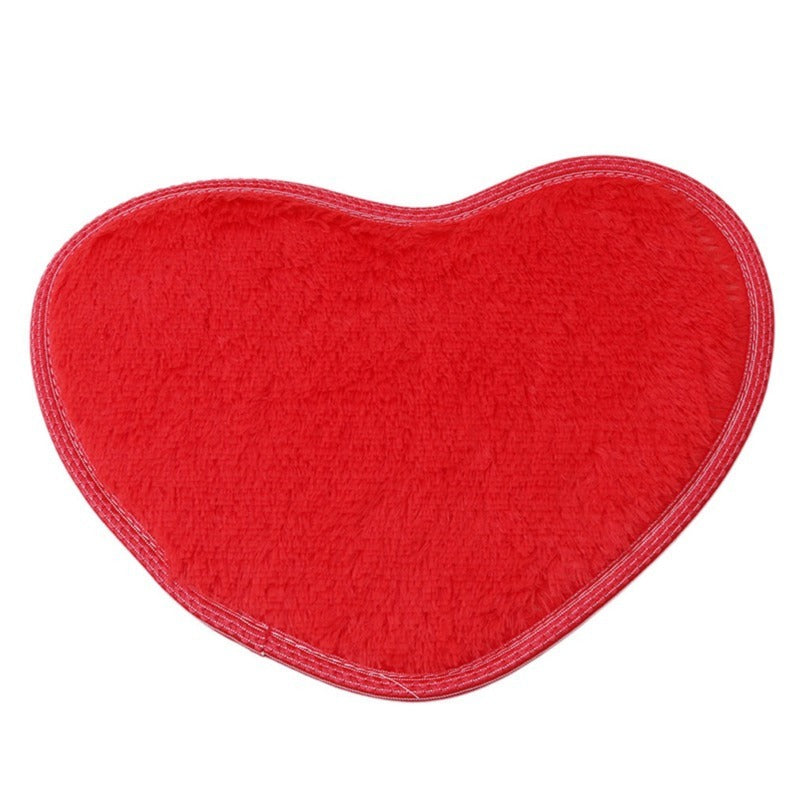 Heart-Shaped Plush Floor Mat – Soft Silk Wool Love Rug for Bedroom or Bathroom