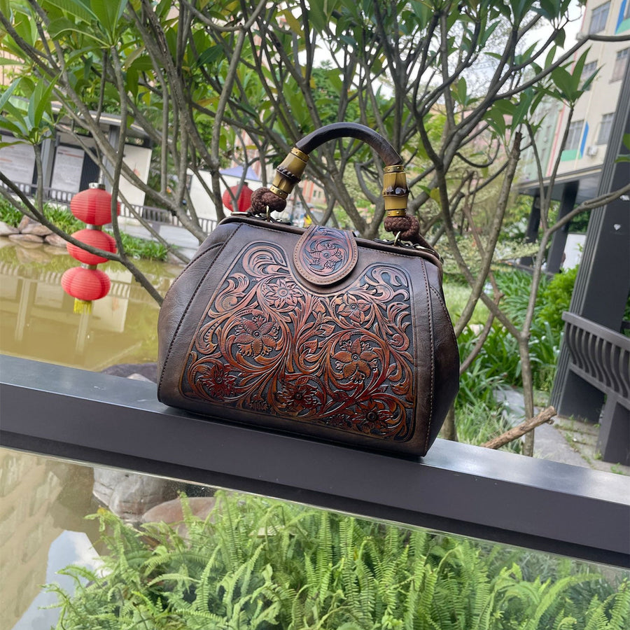 Women’s Retro Leather Shoulder Bag – Fashion Carved Clip Messenger Purse