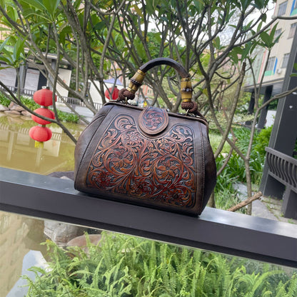 Women’s Retro Leather Shoulder Bag – Fashion Carved Clip Messenger Purse