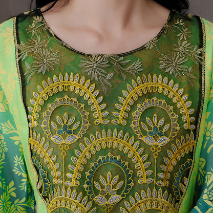 Women's Vibrant Bohemian Embroidered Maxi Dress Retro Ethnic A-Line Swing Dress With Belt