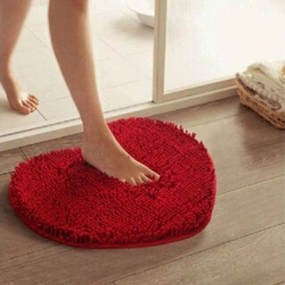 Heart-Shaped Plush Floor Mat – Soft Silk Wool Love Rug for Bedroom or Bathroom