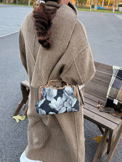 Retro Small Square Handbag – Crossbody Cheongsam Style Lip Clip Bag