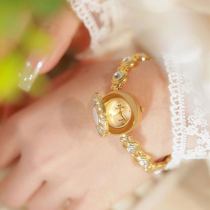 Women’s Retro Silver Flip Bracelet Watch