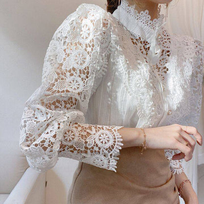 Elegant Women's Vintage Pearl Button Lace Blouse