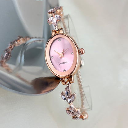 Women’s Retro Oval Bracelet Quartz Watch