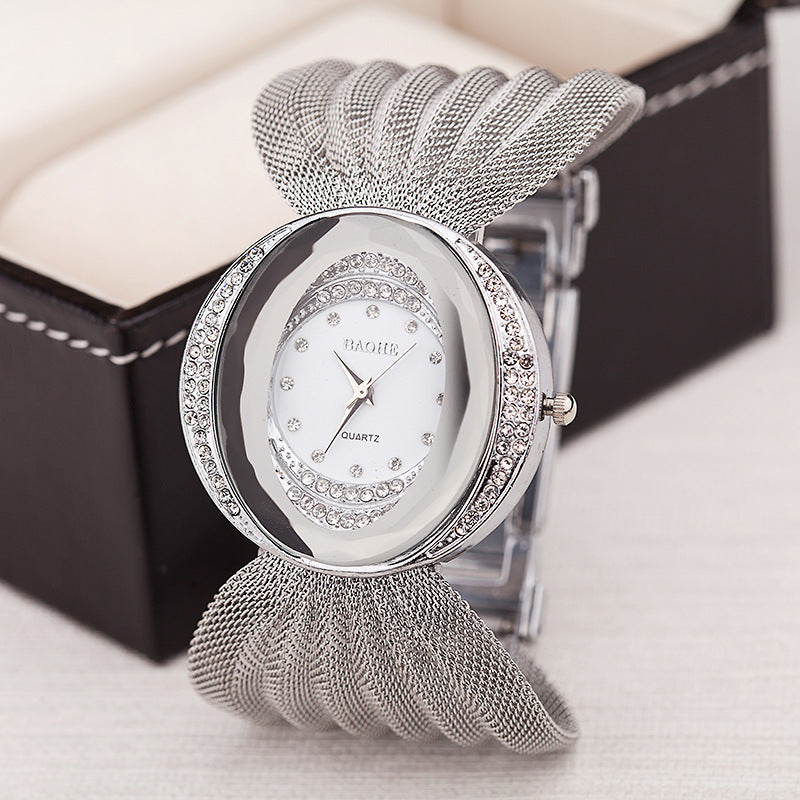 Women’s Fashion Mesh Strap Watch – Silver/Metal Tone