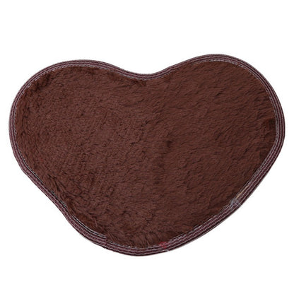 Heart-Shaped Plush Floor Mat – Soft Silk Wool Love Rug for Bedroom or Bathroom